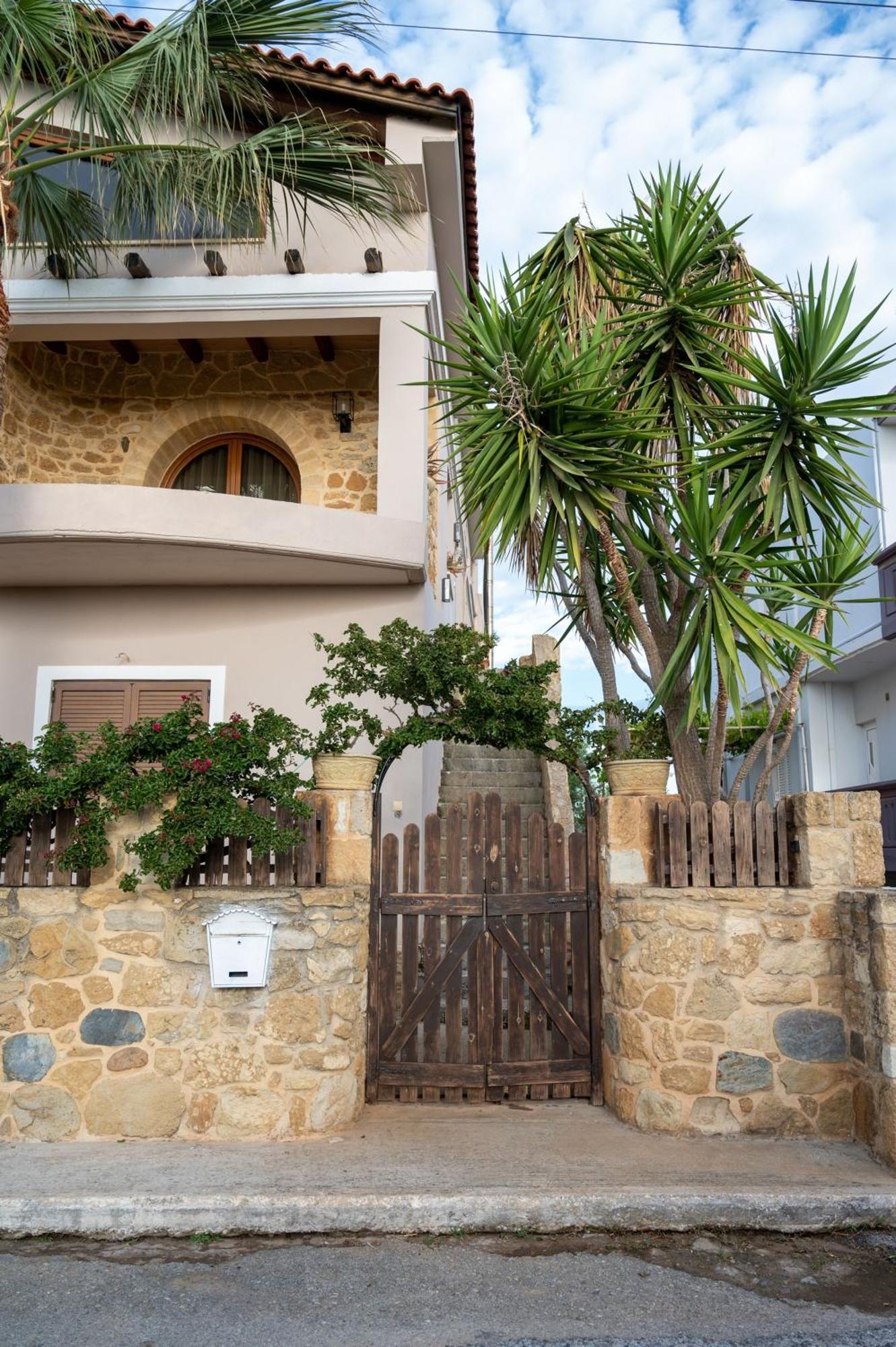 Natalia'S Apartment In Tavronitis Exterior foto